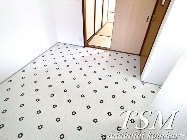 第二東和マンションの居間・リビング