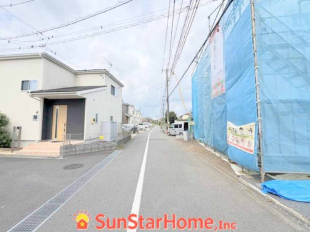 【サンスターホーム】あきる野牛沼　新築1号棟の前面道路含む現地写真