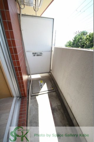 YKハイツ舞子坂のバルコニー|※お部屋により仕様が異なる場合があります※