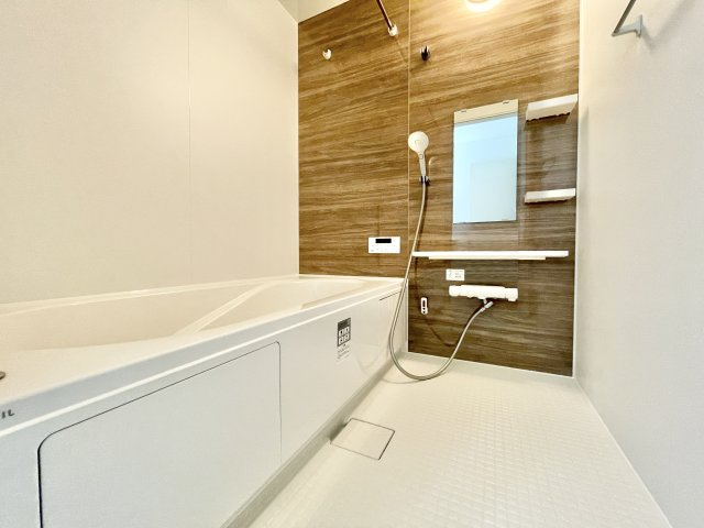 寝屋川市池田東町  新築一戸建ての浴室|ゆったり過ごせるお風呂です