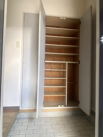 カルネ・Ｙの収納