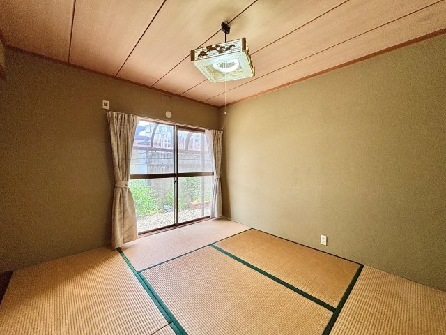 京田辺市薪畠の和室