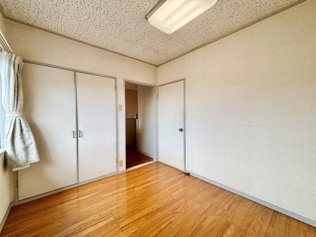 京田辺市薪畠の洋室
