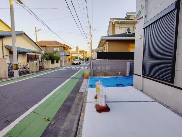 【前面道路含む現地写真】 | ふじみ野市元福岡2期　全2棟　1号棟 | 本下水