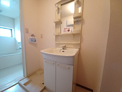 【洗面所】 | メイスクエアB