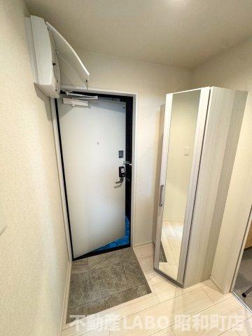 ハーモニーテラス東中川の玄関