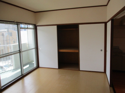 【居間・リビング】 | ハマハイツ | フローリングのお部屋です