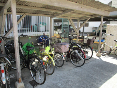 【その他】 | ハマハイツ | 敷地内自転車置き場です