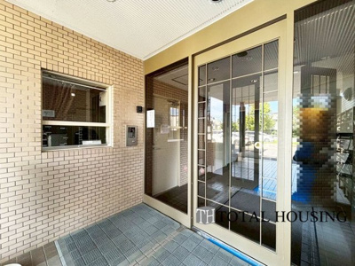 【エントランス】 | 南24条シティハウス | 清潔感溢れる共用部分です♪オートロックが付いており、防犯面も安心です。