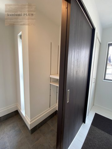 大東市諸福1丁目(2号地)の玄関