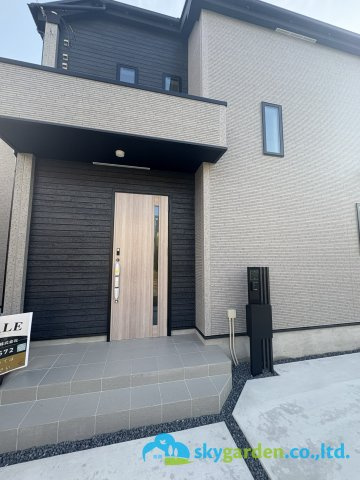 大磯町生沢3期　新築戸建　全1棟1号棟の玄関