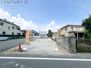 阪急伊丹線「伊丹」駅より徒歩13分、閑静な住宅地エリアに位置する売り土地です。