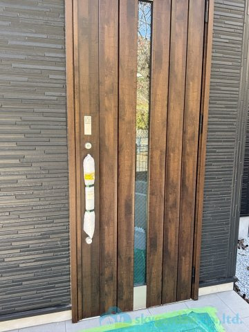 二宮町山西2期　新築戸建　全1棟1号棟の玄関