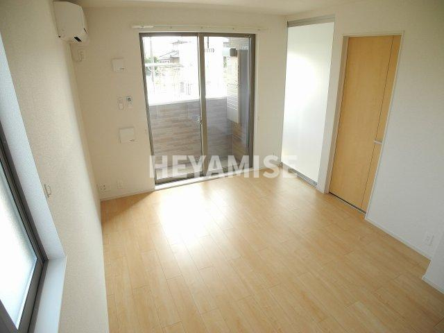 プリムローズBの居間・リビング|※室内画像は類似物件のもの