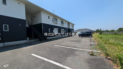 【駐車場】 | ルージュ1 | カースペースがあります