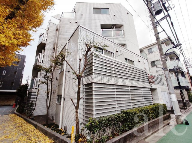 ブライズ新宿中井の展望|白を基調とした清潔感のある外観が美しい…！