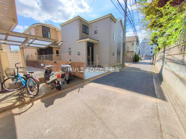 祝：成約済み　八王子市　北野町　新築戸建て　６期の前面道路含む現地写真|～仲介手数料無料☆八王子ひなた不動産～　八王子市北野町　新築戸建て