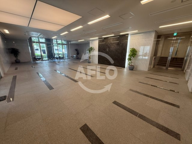 夕陽丘イクス　五条小学校のロビー|夕陽丘イクス　ロビー