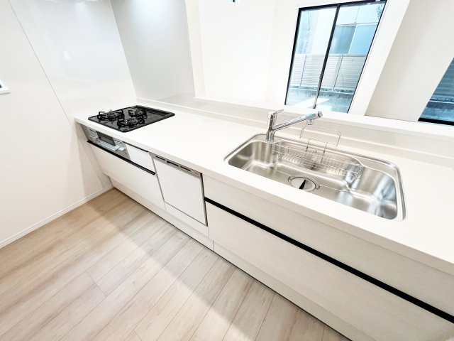 『八王子市新築戸建て』八王子市北野町547-11【仲介手数料無料】　６期のキッチン|～仲介手数料無料☆八王子ひなた不動産～　八王子市北野町　新築戸建て