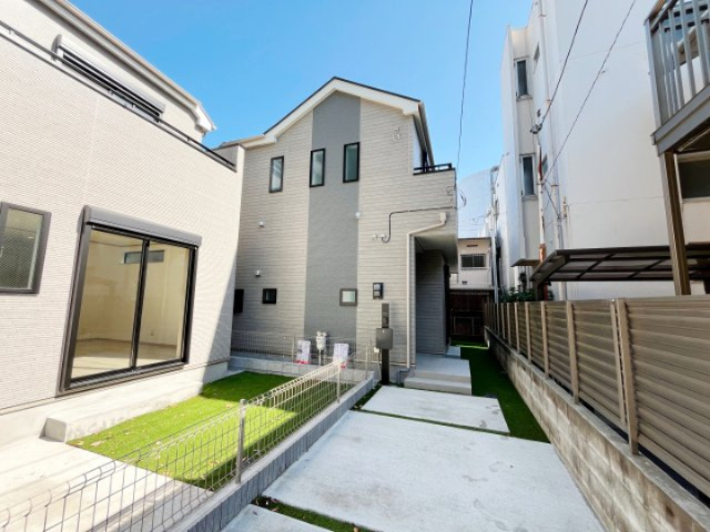 『八王子市新築戸建て』八王子市北野町547-11【仲介手数料無料】　６期の外観|京王線北野駅まで徒歩３分とアクセス重視のお客様にもお勧めな八王子のお家です。～仲介手数料無料☆八王子ひなた不動産～　八王子市北野町　新築戸建て