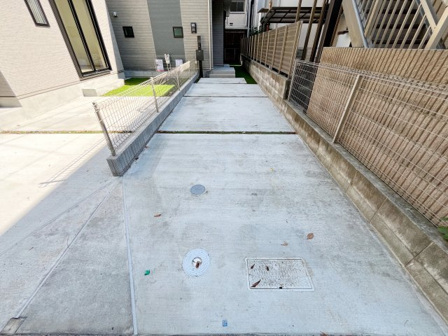 『八王子市新築戸建て』八王子市北野町547-11【仲介手数料無料】　６期の駐車場|～仲介手数料無料☆八王子ひなた不動産～　八王子市北野町　新築戸建て