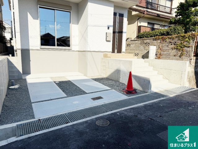 枚方市楠葉野田　第2期　新築一戸建てのトイレ|シンプルなトイレは落ち着く空間！お手入れも簡単です！