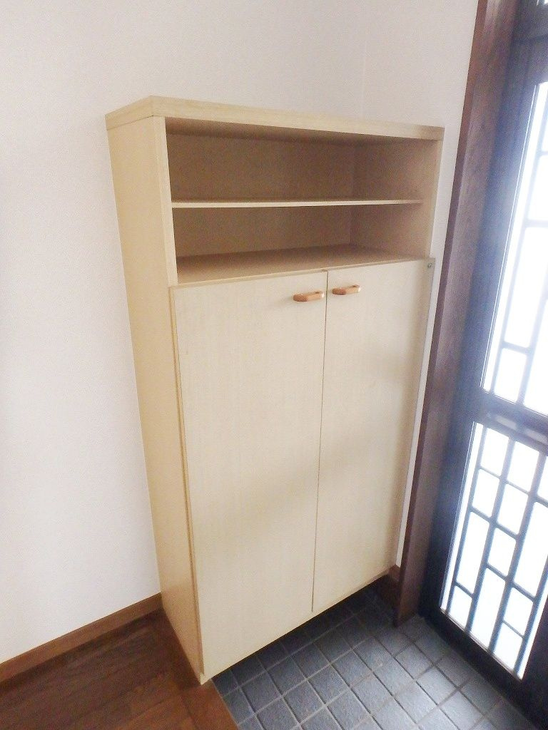 エクセルハイツ南の玄関|シューズボックス付きの玄関です☆