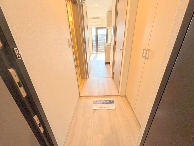 バウスフラッツ新大阪の玄関