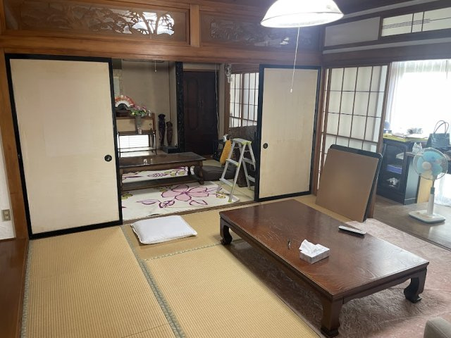 【和室】 | 天童市北久野本3丁目【中古住宅】 | 続き間の和室です。