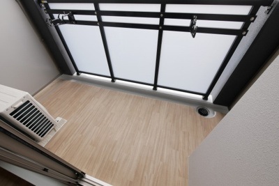 【バルコニー】 | エスリード大阪デュアルゲート | 暖かな日差しのふりそそぐバルコニー