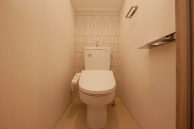 【トイレ】 | エスリード大阪デュアルゲート | 清潔感のあるトイレです