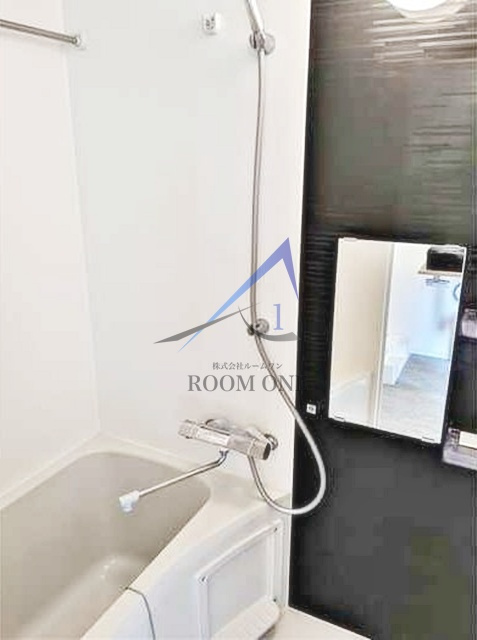 ｔｒｉａｓ３３３の浴室|お風呂です。