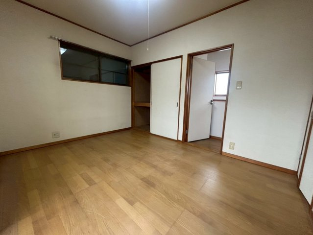 稲敷市沼田　中古戸建の洋室