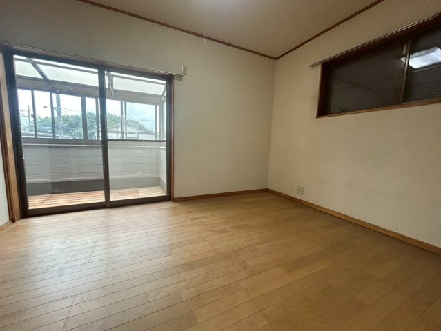 稲敷市沼田　中古戸建の洋室