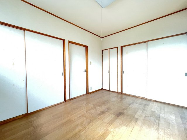稲敷市沼田　中古戸建の洋室