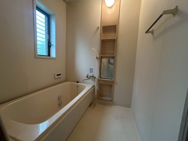 稲敷市沼田　中古戸建の浴室