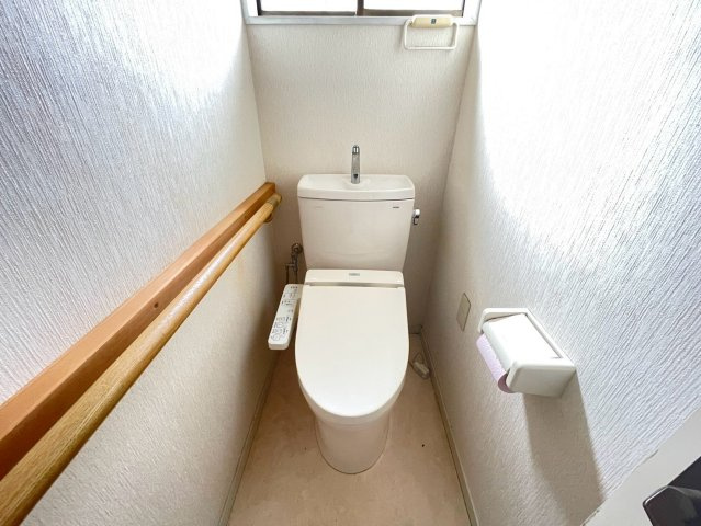 稲敷市沼田　中古戸建のトイレ