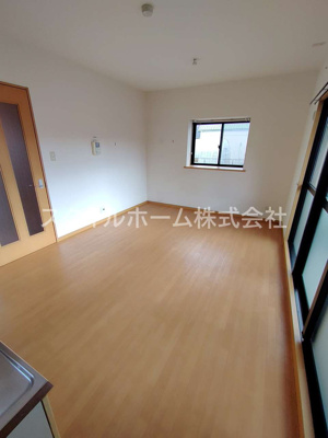 【居間・リビング】 | 桜ヶ丘LUCK　HILL | 別部屋写真です。