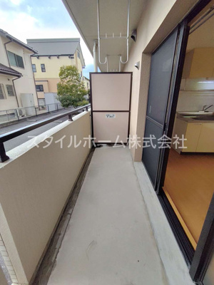 【バルコニー】 | 桜ヶ丘LUCK　HILL | 別部屋写真です。