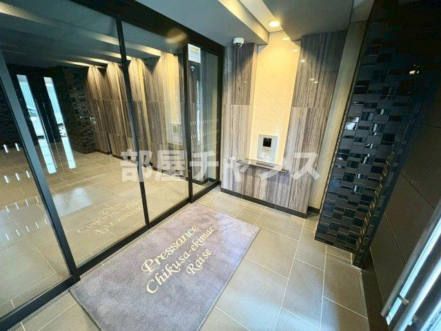 プレサンス千種駅前レイズのエントランス