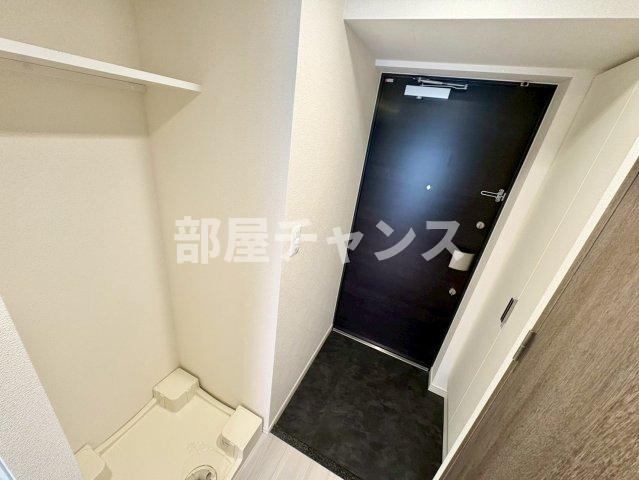 プレサンス千種駅前レイズの玄関