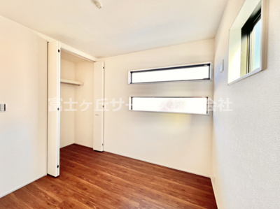 【洋室】 | 富士宮市万野原新田 2期 新築一戸建て 2号棟 | 4.5帖の洋室です