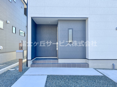 【エントランス】 | 富士宮市万野原新田 2期 新築一戸建て 2号棟 | エントランスです
