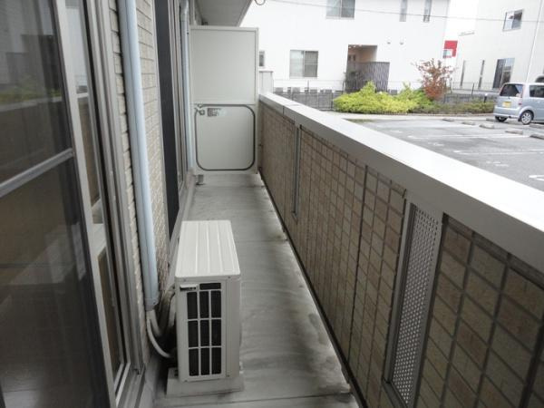 リビングタウン中野美保南　A棟のバルコニー