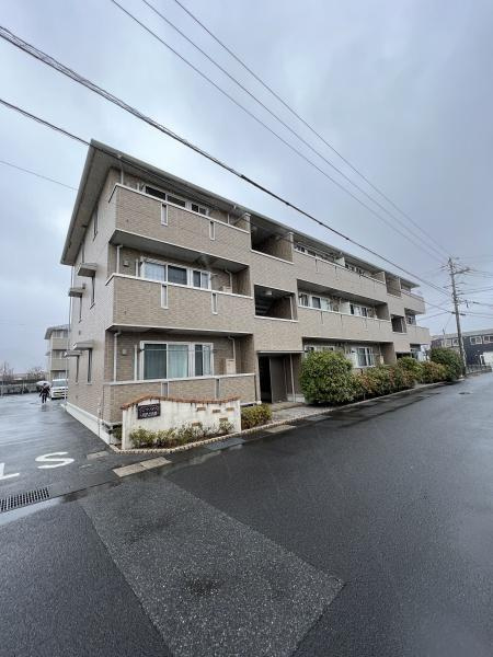 リビングタウン中野美保南　A棟の外観