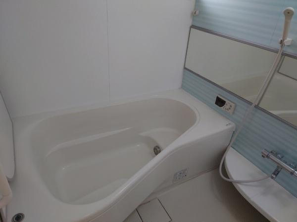 リビングタウン中野美保南　A棟の浴室