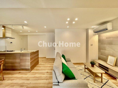 【居間・リビング】 | 葛西パークサイドハイツ | 【リビングダイニング】一日の中で多くの時間を過すことになるリビングダイニングだからこそ、いつも穏やかな空間であることが必然。爽やかな通風と採光を存分に感じる事が出来る空間です。