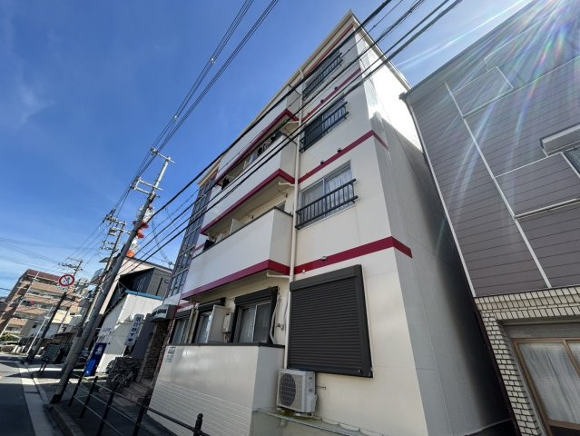 イーズマンションの外観