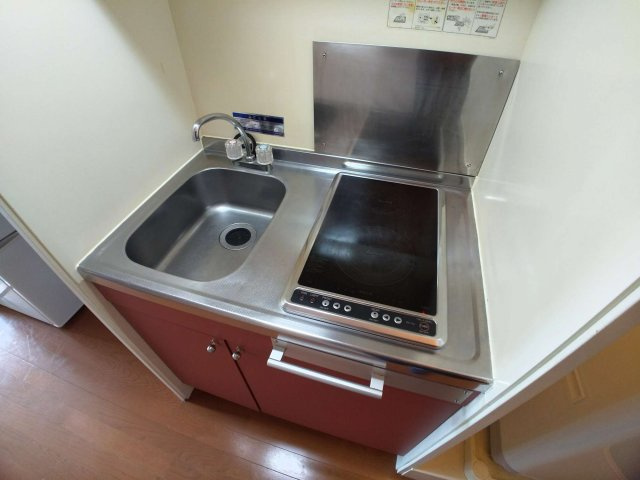 レオパレスＳＥＲＡＰＨのキッチン|一人暮らしにピッタリの機能的なシンク