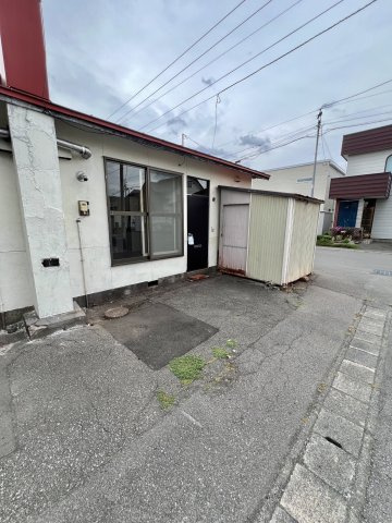 佐藤貸家（二戸借家）の駐車場